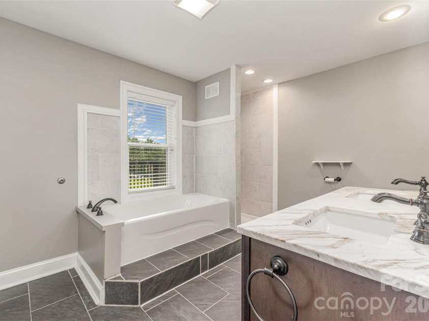 1164 Bradford Mountain Road, Lenoir, NC 28645.  MLS# CAR4369026, YatesRealty ID 23958. 