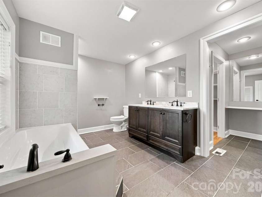1164 Bradford Mountain Road, Lenoir, NC 28645.  MLS# CAR4413786, YatesRealty ID 23958. 