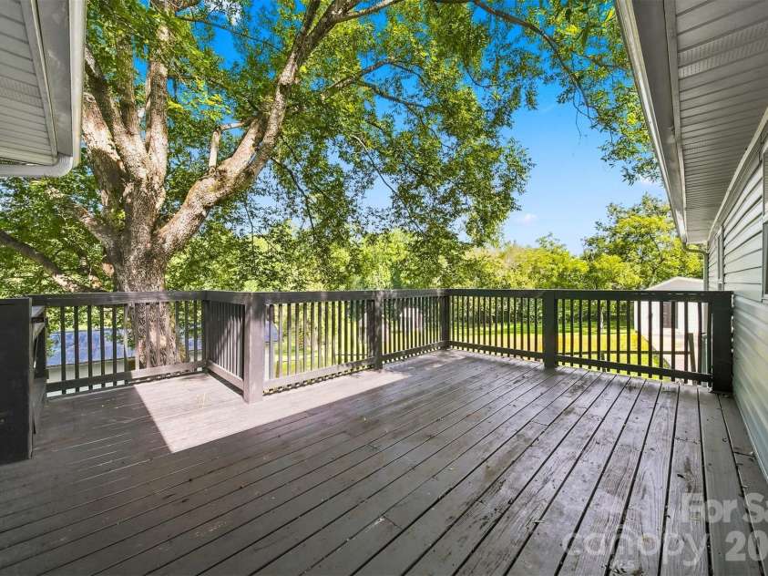 1164 Bradford Mountain Road, Lenoir, NC 28645.  MLS# CAR4413786, YatesRealty ID 23958. 