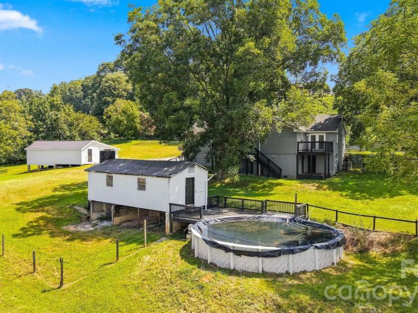 1164 Bradford Mountain Road, Lenoir, NC 28645.  MLS# CAR4413786, YatesRealty ID 23958. 