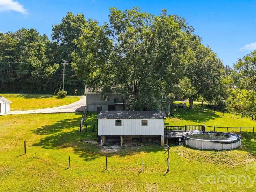 1164 Bradford Mountain Road, Lenoir, NC 28645.  MLS# CAR4413786, YatesRealty ID 23958. 