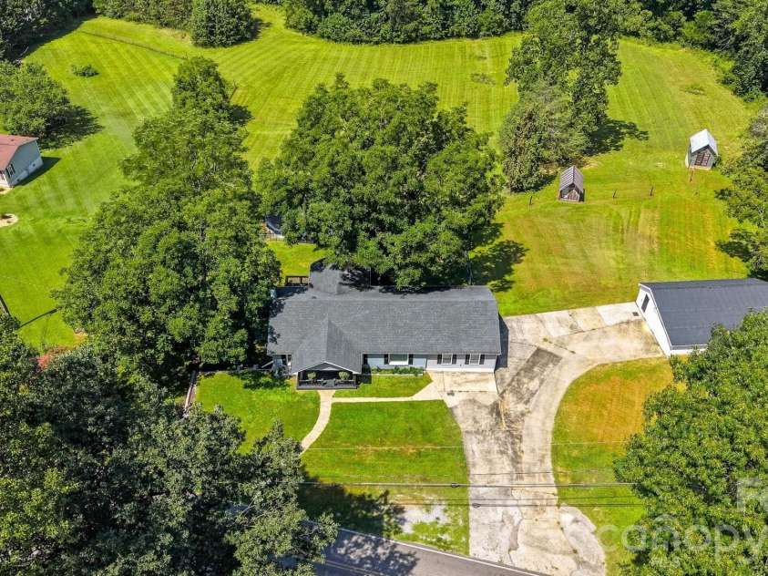 1164 Bradford Mountain Road, Lenoir, NC 28645.  MLS# CAR4413786, YatesRealty ID 23958. 