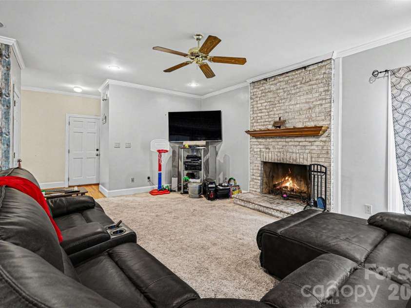 648 Landsdown Court, Fort Mill, SC 29708.  MLS# CAR4372493, YatesRealty ID 23959. 