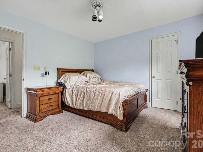 648 Landsdown Court, Fort Mill, SC 29708.  MLS# CAR4372493, YatesRealty ID 23959. 