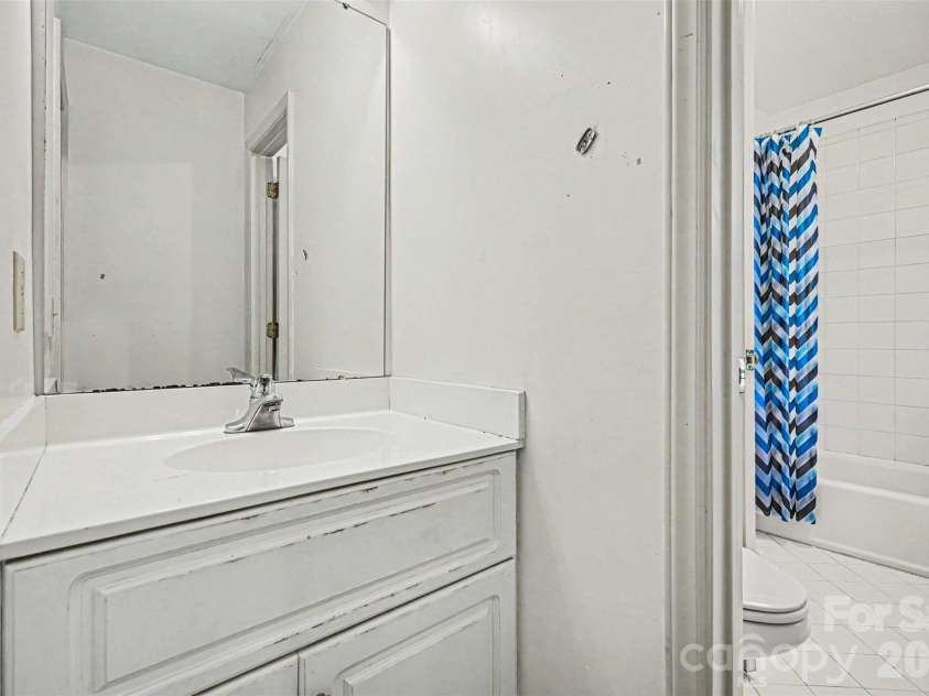 648 Landsdown Court, Fort Mill, SC 29708.  MLS# CAR4372493, YatesRealty ID 23959. 