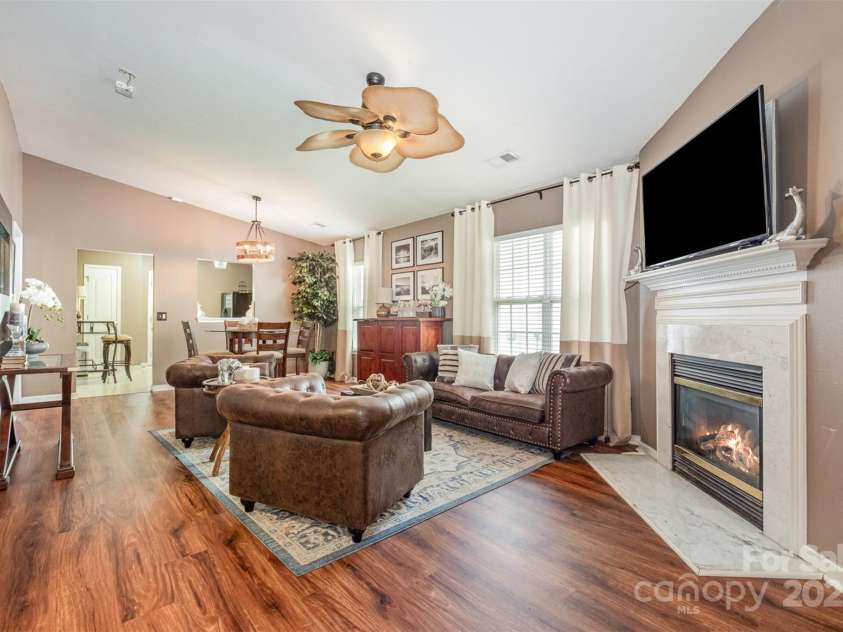 5402 Harris Cove Drive, Charlotte, NC 28269.  MLS# CAR4258318, YatesRealty ID 23960. 