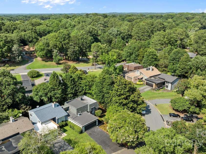 4208 Burning Tree Drive, Charlotte, NC 28277.  MLS# CAR4275268, YatesRealty ID 23961. 