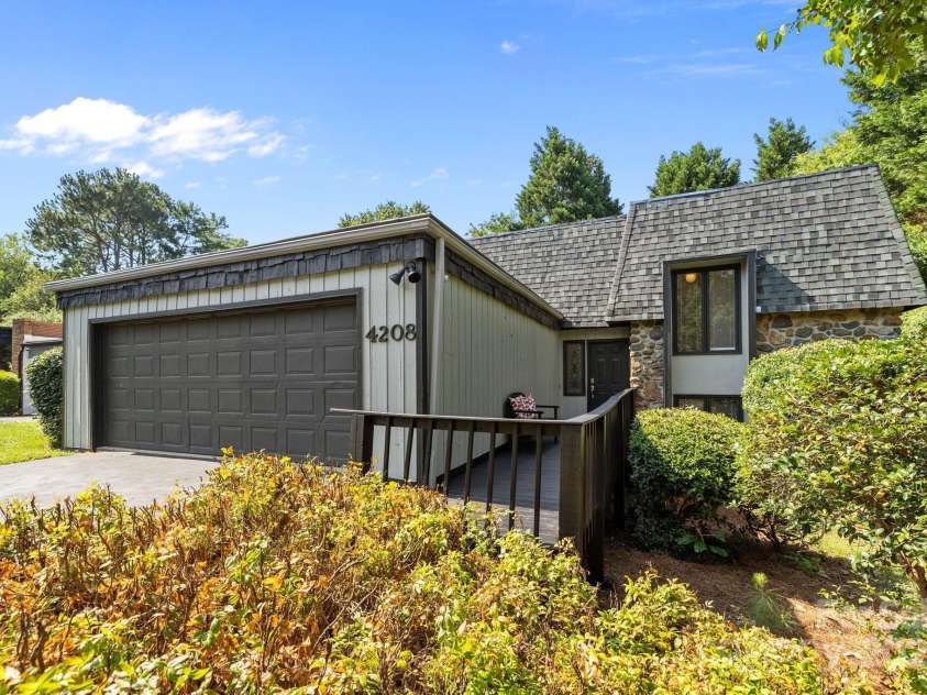 4208 Burning Tree Drive, Charlotte, NC 28277.  MLS# CAR4275268, YatesRealty ID 23961. 
