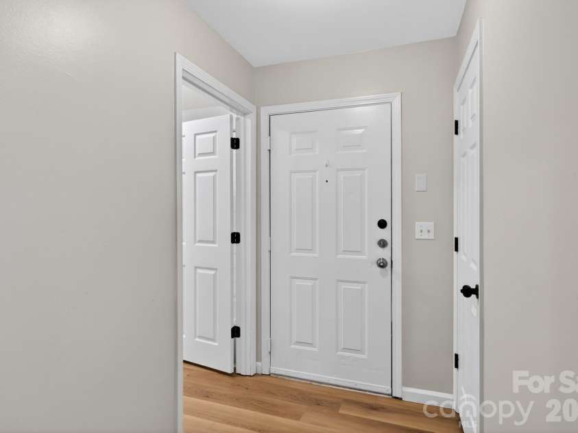 50 Pebble Beach Cove, Bluffton, SC 29910.  MLS# CAR4373983, YatesRealty ID 23961. 