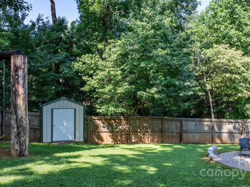 13 Fox Ridge Drive, Granite Falls, NC 28630.  MLS# CAR4276822, YatesRealty ID 23962. 
