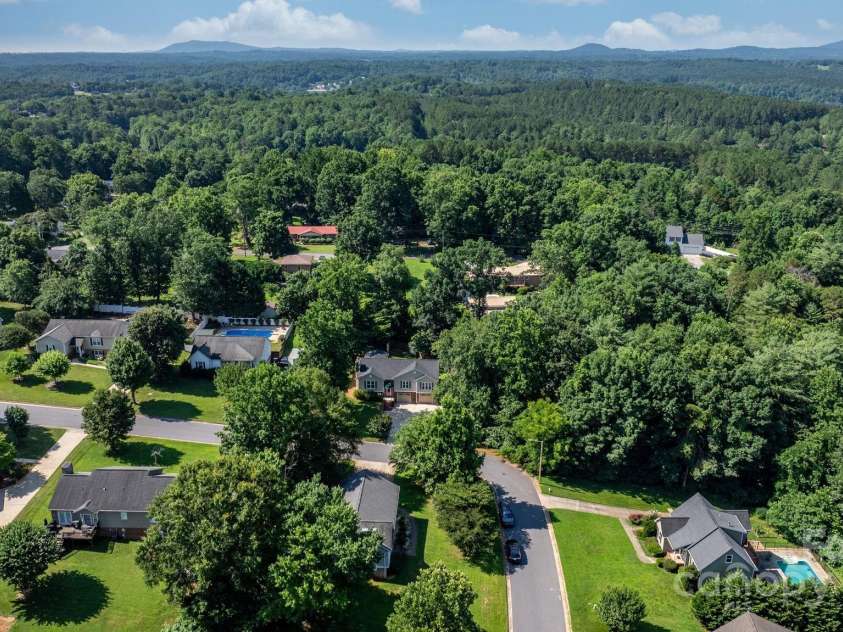 13 Fox Ridge Drive, Granite Falls, NC 28630.  MLS# CAR4276822, YatesRealty ID 23962. 