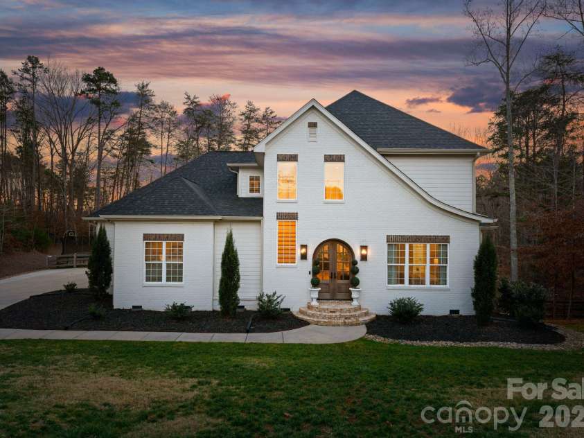 3107 James Plantation Drive, Denver, NC 28037.  MLS# CAR4336244, YatesRealty ID 23963. 