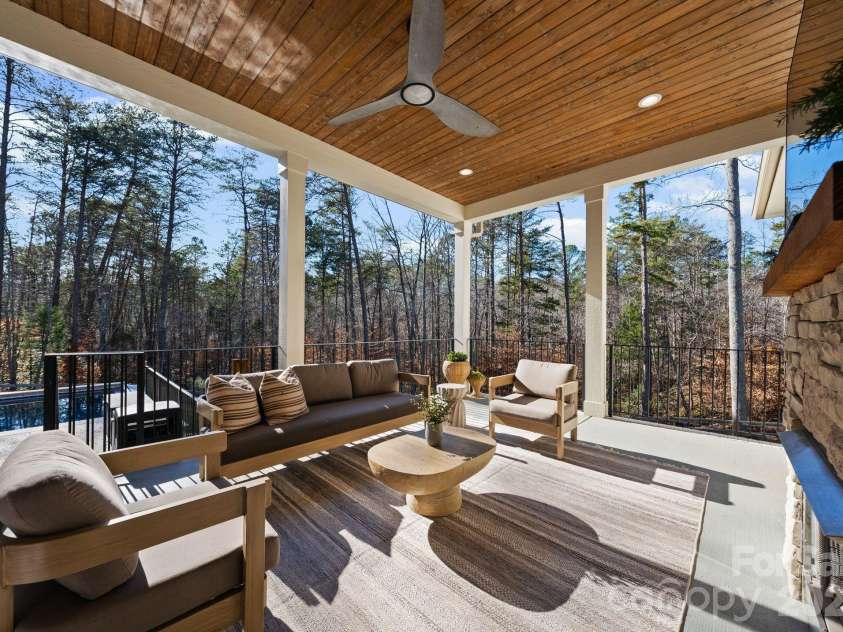 3107 James Plantation Drive, Denver, NC 28037.  MLS# CAR4336244, YatesRealty ID 23963. 