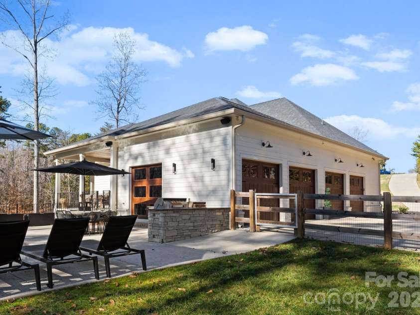 3107 James Plantation Drive, Denver, NC 28037.  MLS# CAR4336244, YatesRealty ID 23963. 