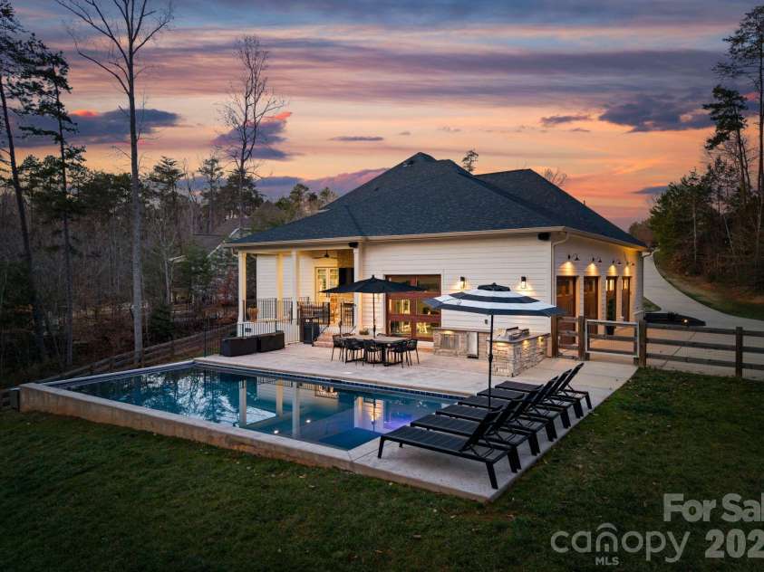 3107 James Plantation Drive, Denver, NC 28037.  MLS# CAR4336244, YatesRealty ID 23963. 