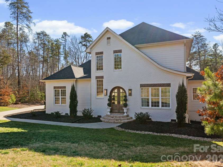 3107 James Plantation Drive, Denver, NC 28037.  MLS# CAR4336244, YatesRealty ID 23963. 