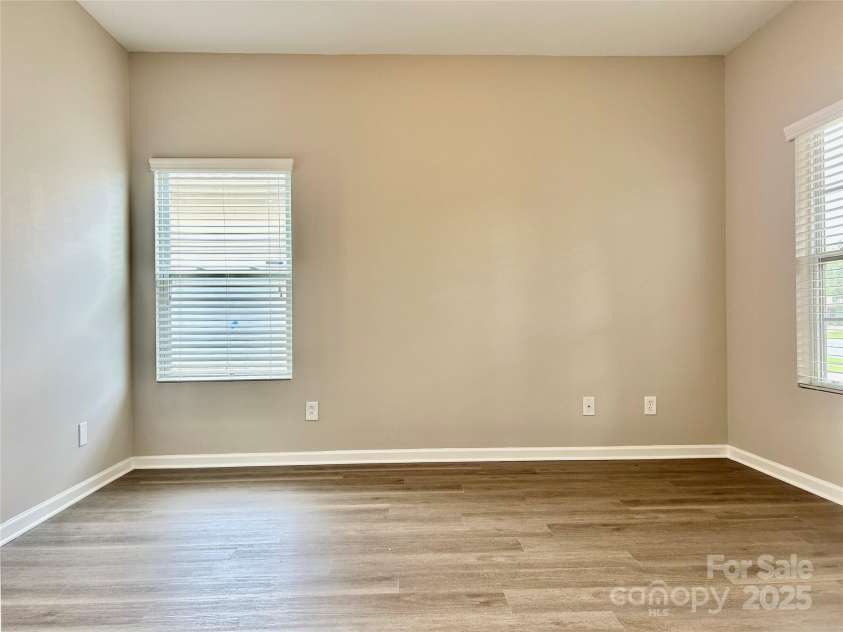 15105 Cavanshire Trail, Charlotte, NC 28278.  MLS# CAR4266689, YatesRealty ID 23964. 