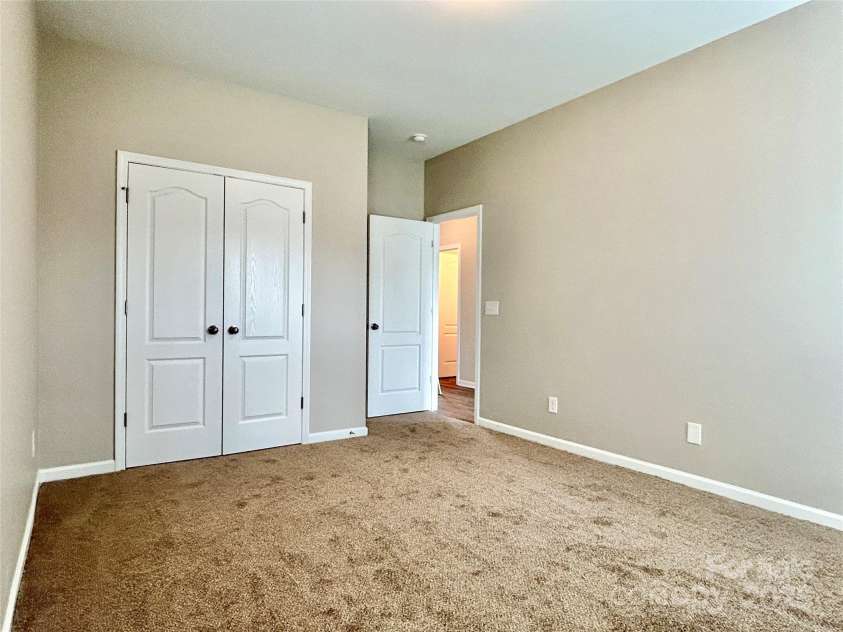 15105 Cavanshire Trail, Charlotte, NC 28278.  MLS# CAR4266689, YatesRealty ID 23964. 