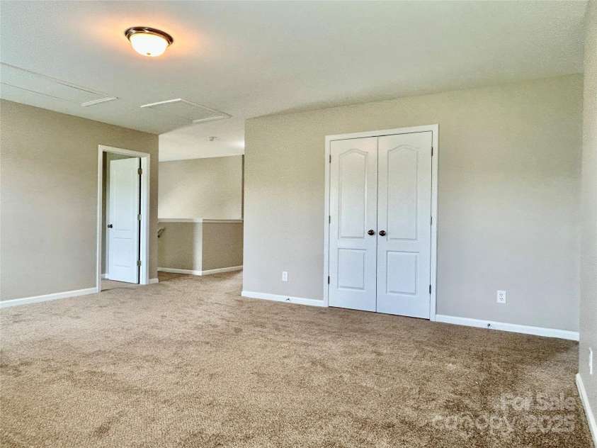 15105 Cavanshire Trail, Charlotte, NC 28278.  MLS# CAR4266689, YatesRealty ID 23964. 
