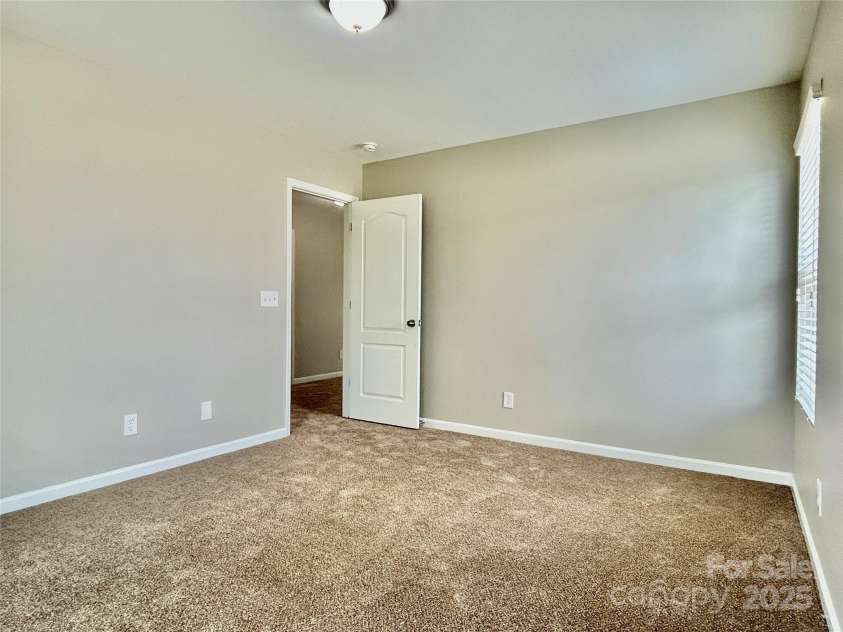 15105 Cavanshire Trail, Charlotte, NC 28278.  MLS# CAR4266689, YatesRealty ID 23964. 