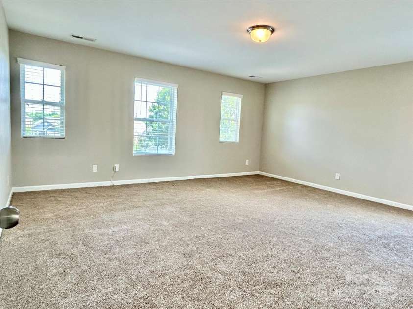 15105 Cavanshire Trail, Charlotte, NC 28278.  MLS# CAR4266689, YatesRealty ID 23964. 
