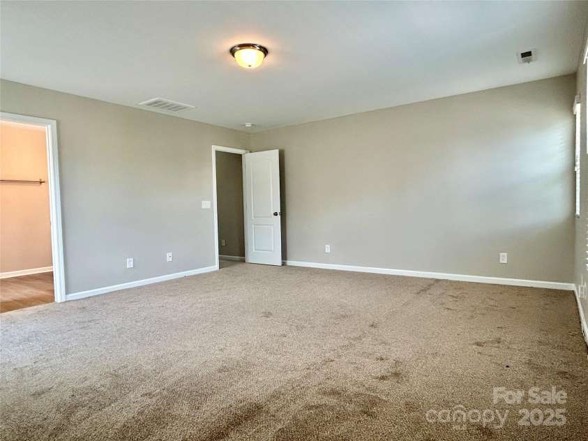 15105 Cavanshire Trail, Charlotte, NC 28278.  MLS# CAR4266689, YatesRealty ID 23964. 