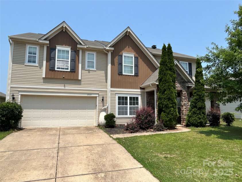 15105 Cavanshire Trail, Charlotte, NC 28278.  MLS# CAR4266689, YatesRealty ID 23964. 