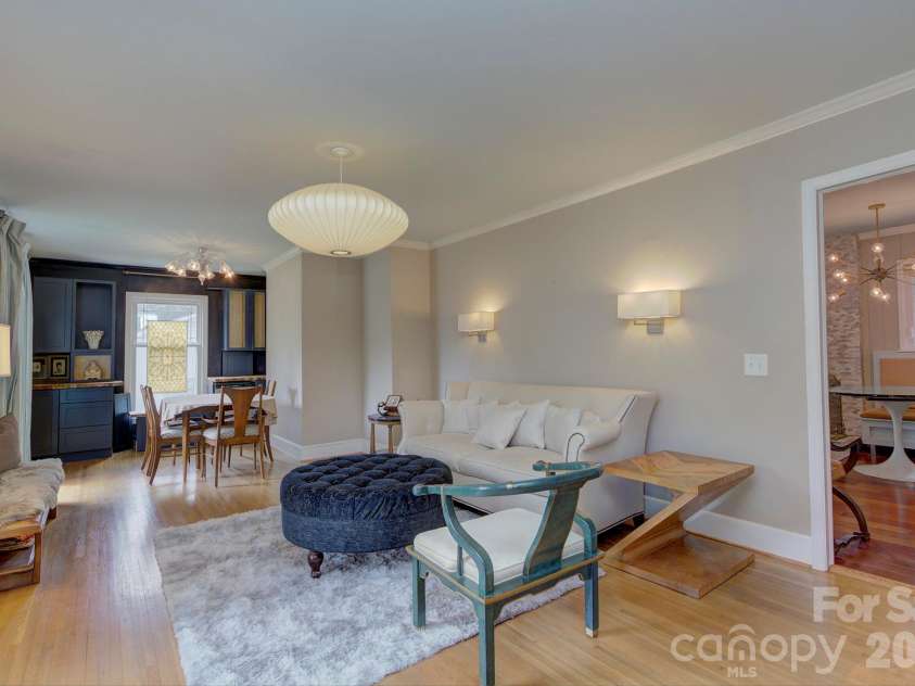 1140 Bevis Drive, Charlotte, NC 28209.  MLS# CAR4379943, YatesRealty ID 23965. 