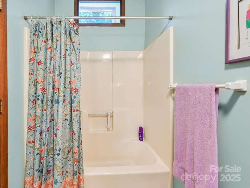 306 Woodfield Drive, Asheville, NC 28803.  MLS# CAR4254511, YatesRealty ID 23965. 