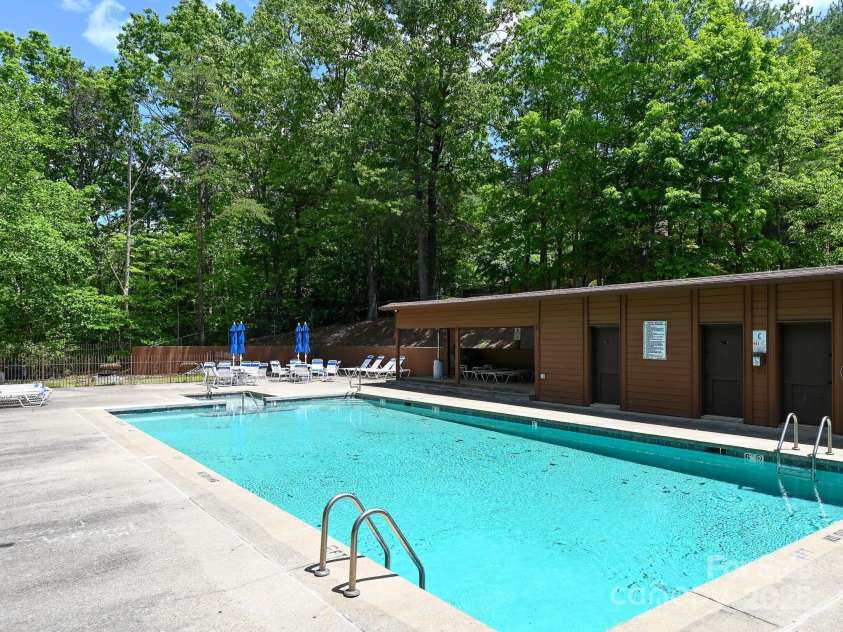 306 Woodfield Drive, Asheville, NC 28803.  MLS# CAR4254511, YatesRealty ID 23965. 