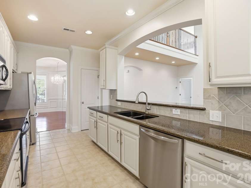 10906 Round Rock Road, Charlotte, NC 28277.  MLS# CAR4303431, YatesRealty ID 23966. 