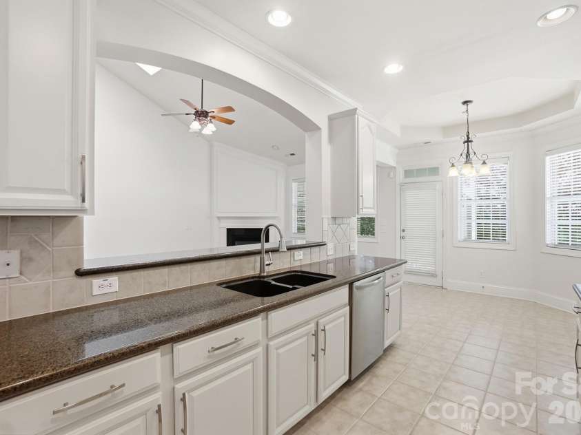 10906 Round Rock Road, Charlotte, NC 28277.  MLS# CAR4303431, YatesRealty ID 23966. 