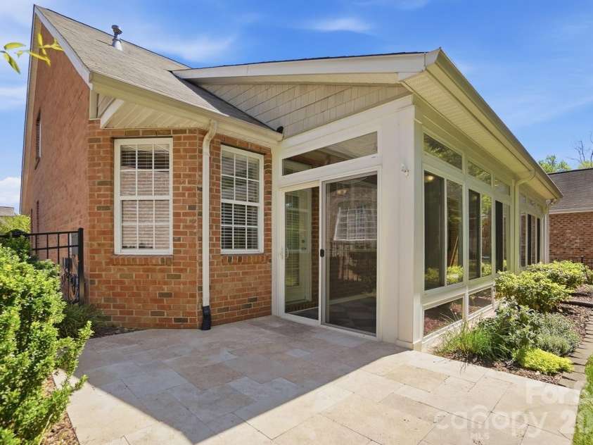 10906 Round Rock Road, Charlotte, NC 28277.  MLS# CAR4303431, YatesRealty ID 23966. 