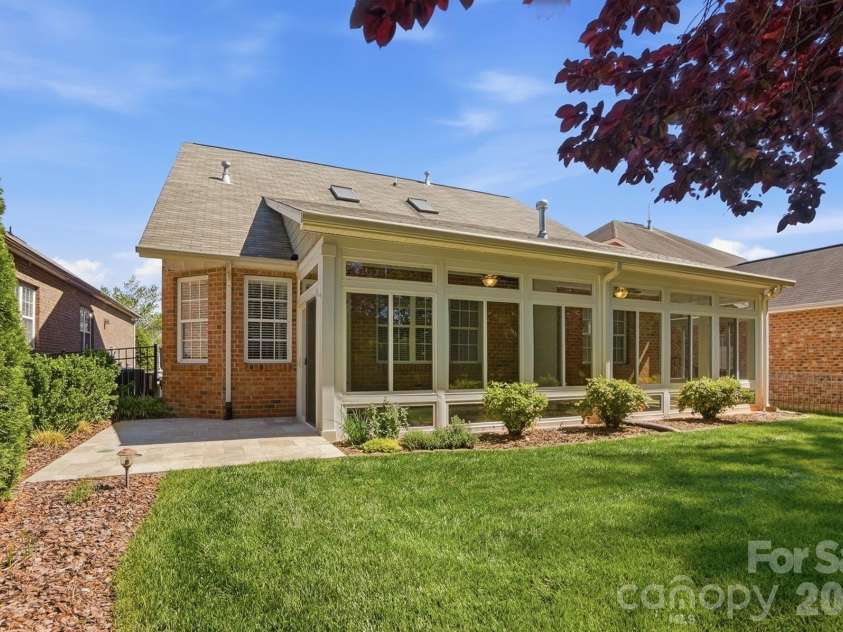 10906 Round Rock Road, Charlotte, NC 28277.  MLS# CAR4303431, YatesRealty ID 23966. 