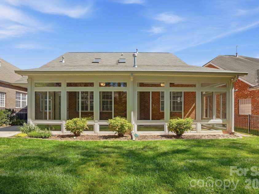 10906 Round Rock Road, Charlotte, NC 28277.  MLS# CAR4303431, YatesRealty ID 23966. 