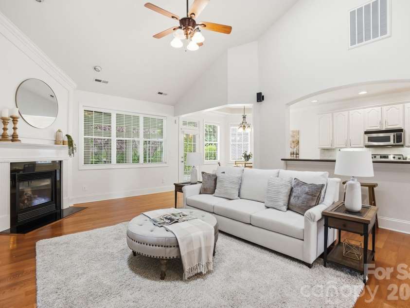 10906 Round Rock Road, Charlotte, NC 28277.  MLS# CAR4303431, YatesRealty ID 23966. 