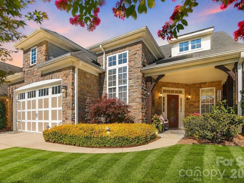 10906 Round Rock Road, Charlotte, NC 28277.  MLS# CAR4303431, YatesRealty ID 23966. 