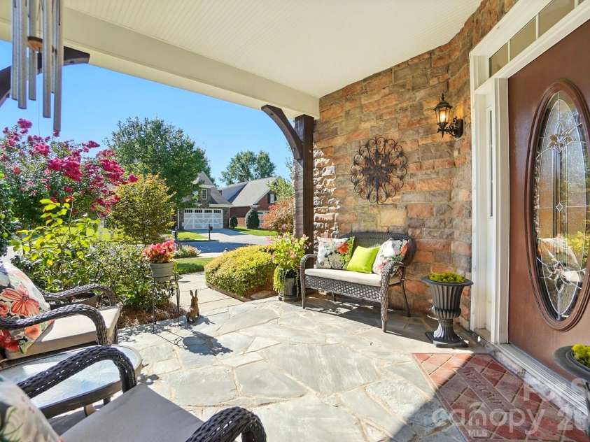 10906 Round Rock Road, Charlotte, NC 28277.  MLS# CAR4303431, YatesRealty ID 23966. 