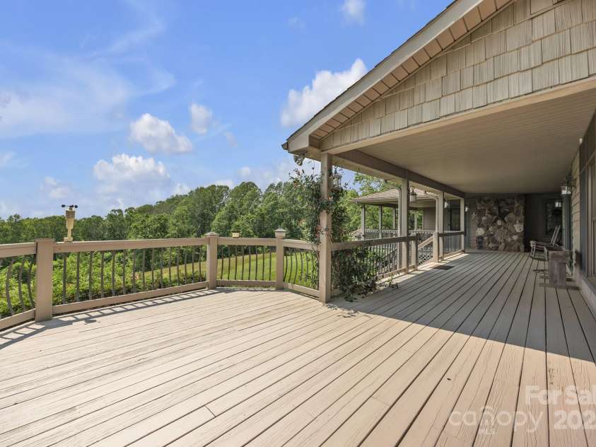 323 Rumpoles Way, Piney Creek, NC 28663.  MLS# CAR4270097, YatesRealty ID 23967. 