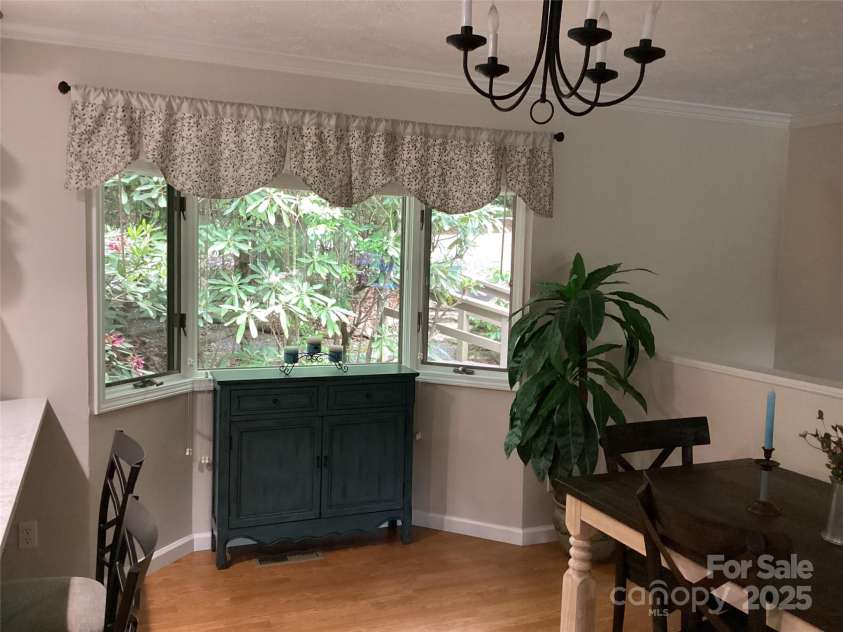 31 Rhododendron Road, Black Mountain, NC 28711.  MLS# CAR4271764, YatesRealty ID 23968. 