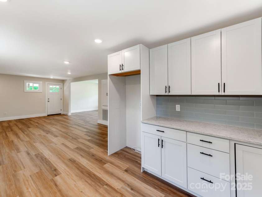 1606 Rhyne Street, Gastonia, NC 28054.  MLS# CAR4275229, YatesRealty ID 23969. 