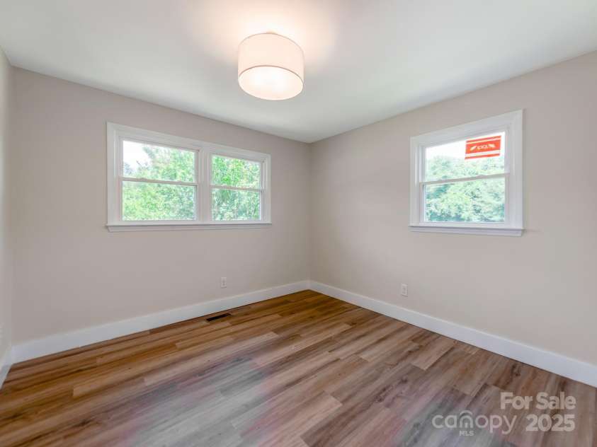 1606 Rhyne Street, Gastonia, NC 28054.  MLS# CAR4275229, YatesRealty ID 23969. 