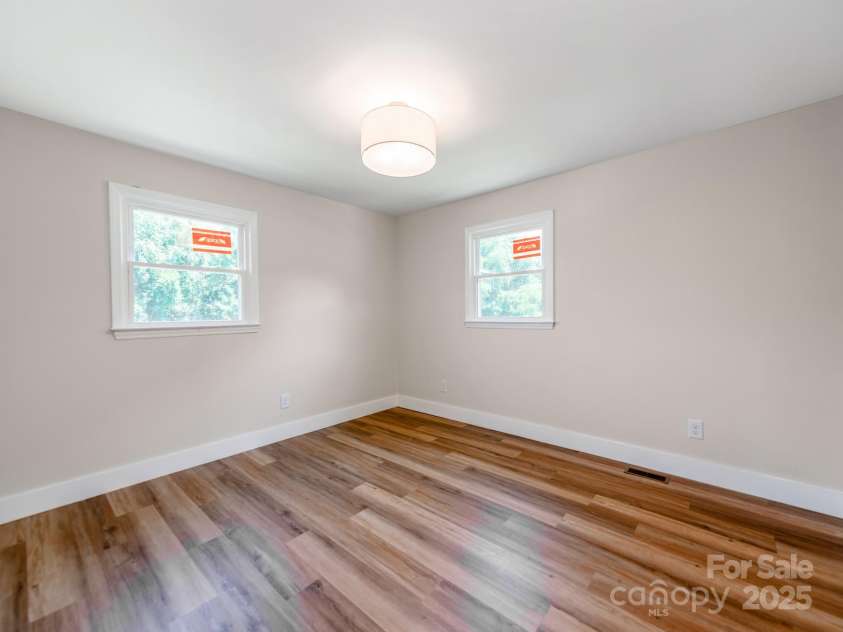 1606 Rhyne Street, Gastonia, NC 28054.  MLS# CAR4275229, YatesRealty ID 23969. 