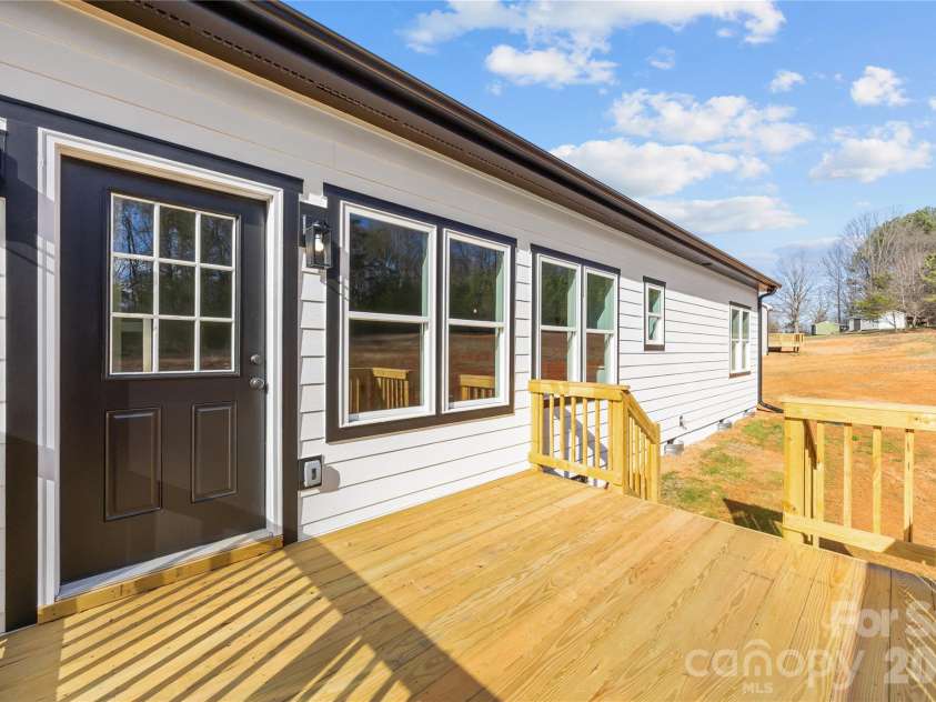 147 Keen Drive, Shelby, NC 28152.  MLS# CAR4337181, YatesRealty ID 2397. 