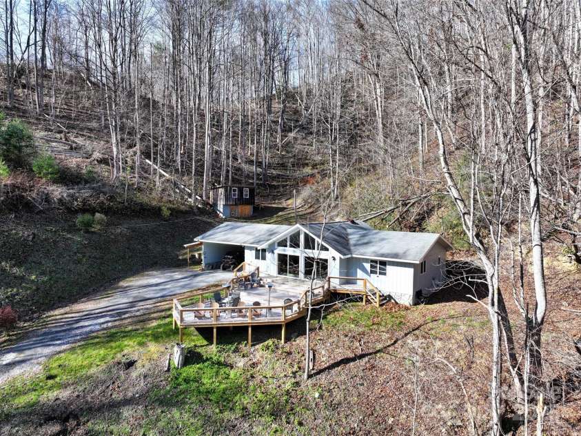 2201 Pigeon Roost Road, Green Mountain, NC 28740.  MLS# CAR4238132, YatesRealty ID 2397. 