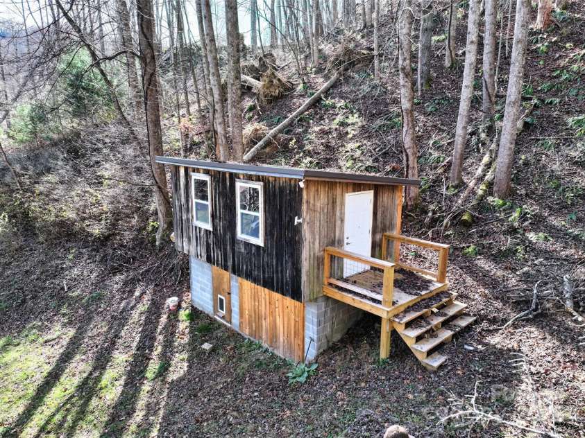 2201 Pigeon Roost Road, Green Mountain, NC 28740.  MLS# CAR4238132, YatesRealty ID 2397. 