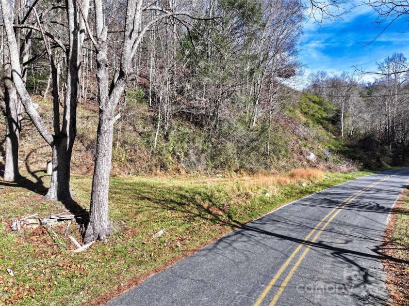 2201 Pigeon Roost Road, Green Mountain, NC 28740.  MLS# CAR4238132, YatesRealty ID 2397. 