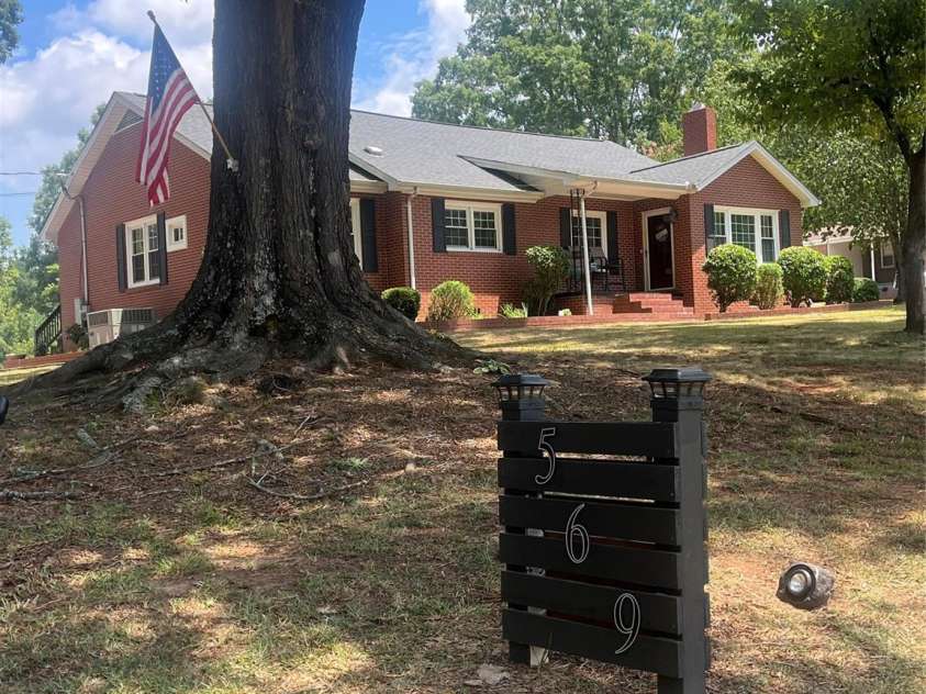 569 Great Falls Highway, Chester, SC 29706.  MLS# CAR4289287, YatesRealty ID 2397. 