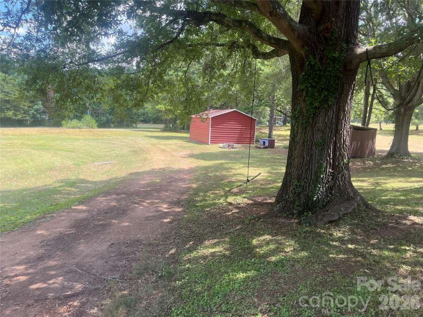 569 Great Falls Highway, Chester, SC 29706.  MLS# CAR4289287, YatesRealty ID 2397. 
