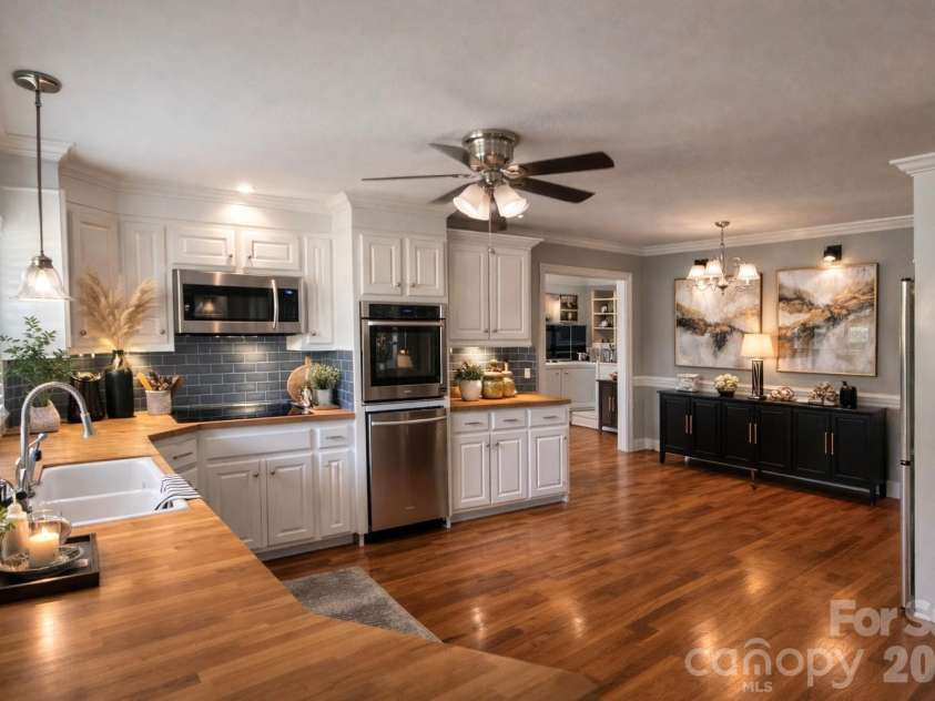569 Great Falls Highway, Chester, SC 29706.  MLS# CAR4289287, YatesRealty ID 2397. VIRTUALLY STAGED